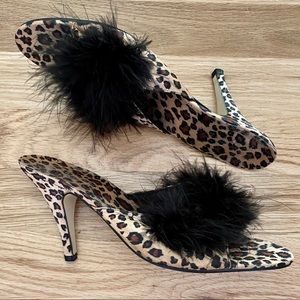 Fun sexy leopard-print bedroom slippers!